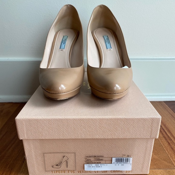Prada Saffiano Leather Platform Pumps, Size 39.5 - Picture 6 of 16